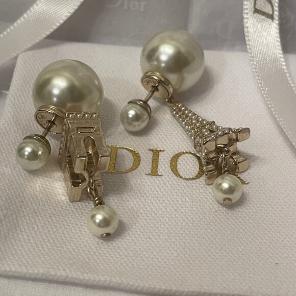 Christian Dior “Plan de Paris” Tribales Earrings | Fall/Winter 23 France Limited - Picture 9 of 10